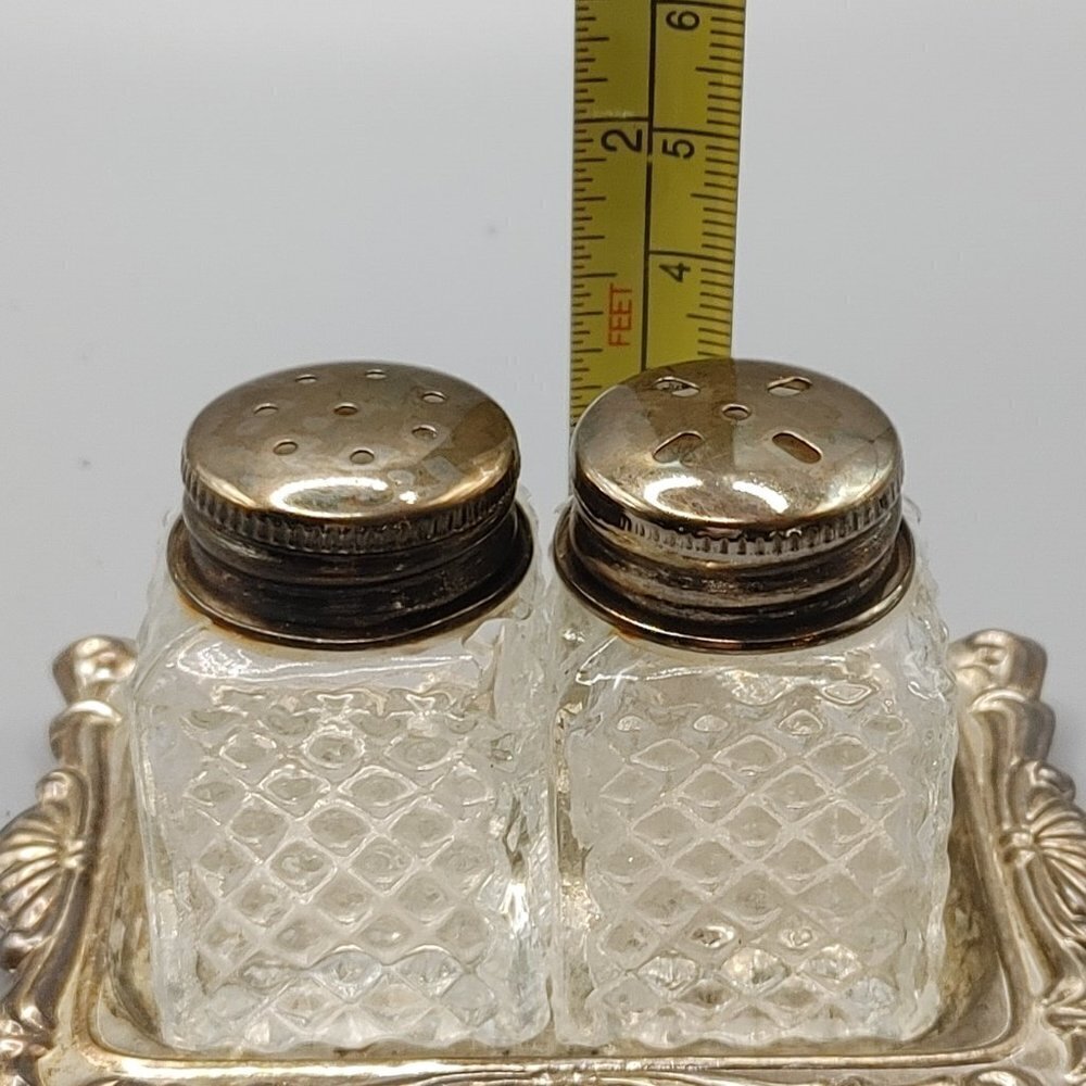 Mini Cut Glass Salt & Pepper Shakers on Tray - Picture 4 of 5